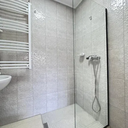 Boutique - Lacoste アパートホテル *