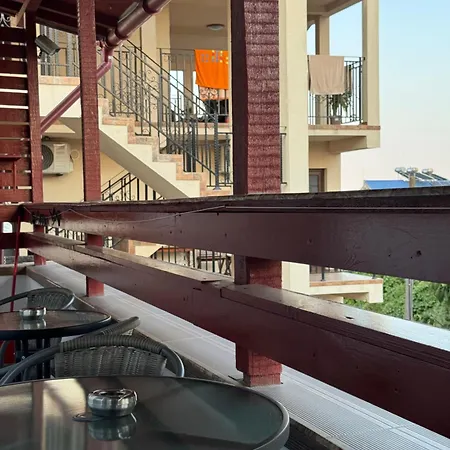 Boutique - Lacoste アパートホテル *