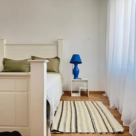 Boutique - Lacoste アパートホテル *