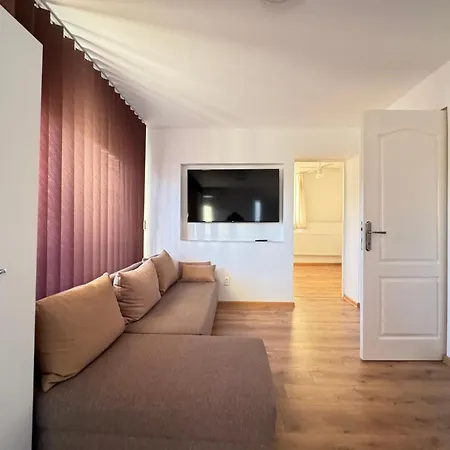 Aparthotel Butique Lacoste Costinesti
