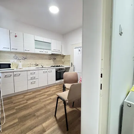 Butique Lacoste Aparthotel Costinesti